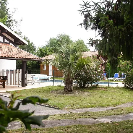 Spacieuse A Sainte-eulalie-en-born, Terrasse, Piscine Privee Sainte-Eulalie-en-Born
